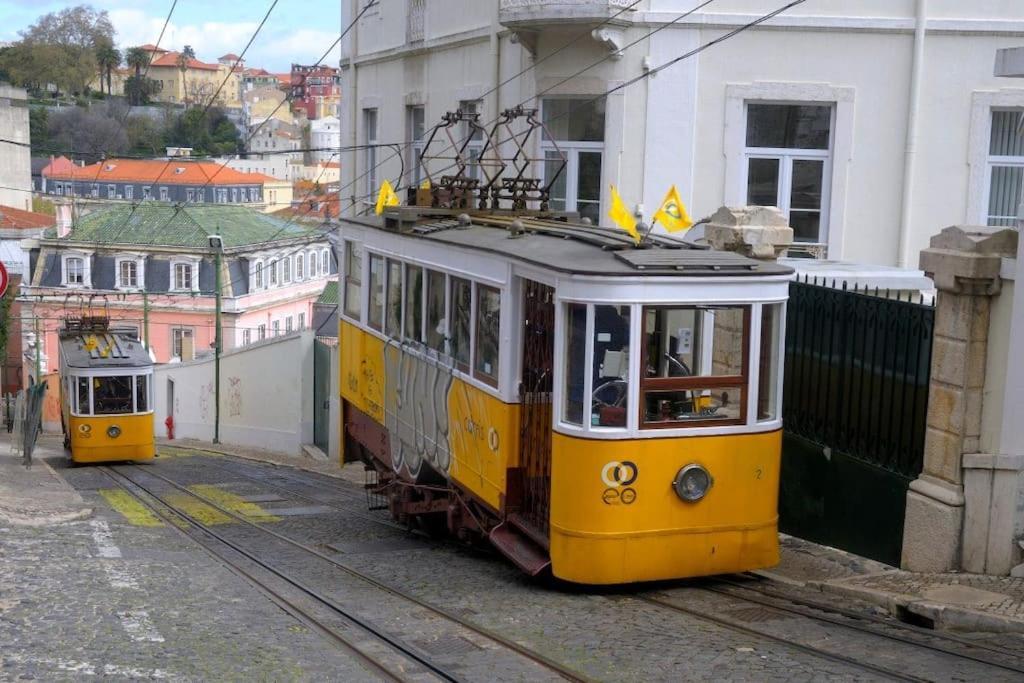 C3 Bairro Alto Cozy Romantic Loft In 18Th Century Building Lissabon Exterior foto