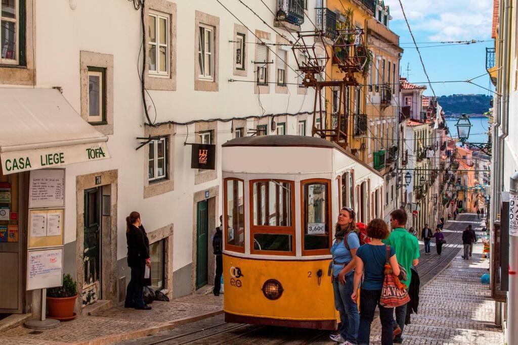 C3 Bairro Alto Cozy Romantic Loft In 18Th Century Building Lissabon Exterior foto