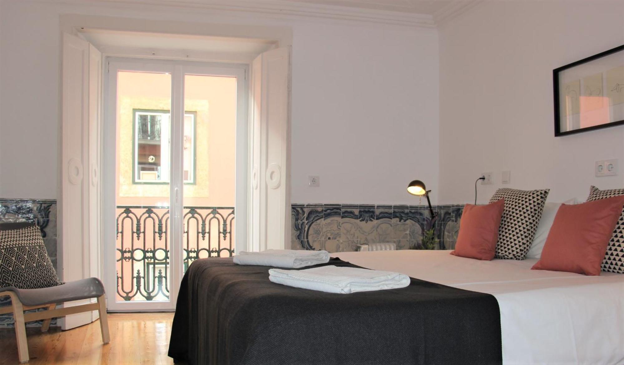 C3 Bairro Alto Cozy Romantic Loft In 18Th Century Building Lissabon Exterior foto